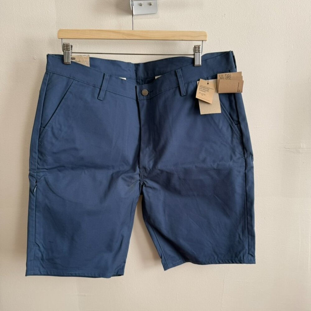 Levis 504 Trouser Short - Picture 12 of 12